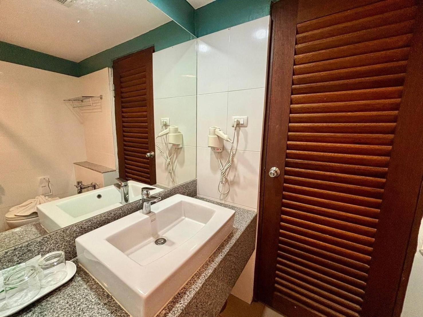 האט יאי Aloha Hatyai Hotel מראה חיצוני תמונה